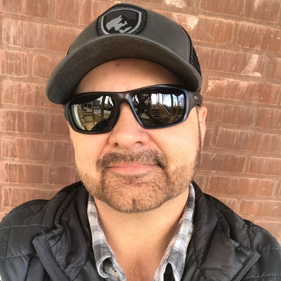 Meet your Posher, Todd! - Picture 5 of 8